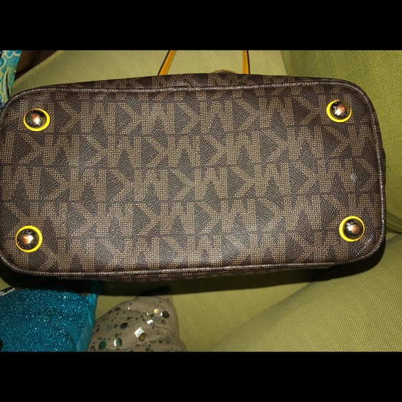 Michael Kors Tote - Picture 4 of 4